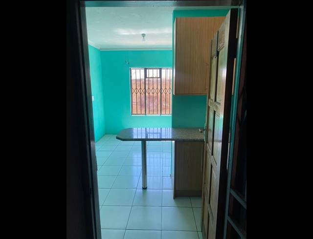 1 BEDROOM PROPERTY TO RENT IN NALEDI